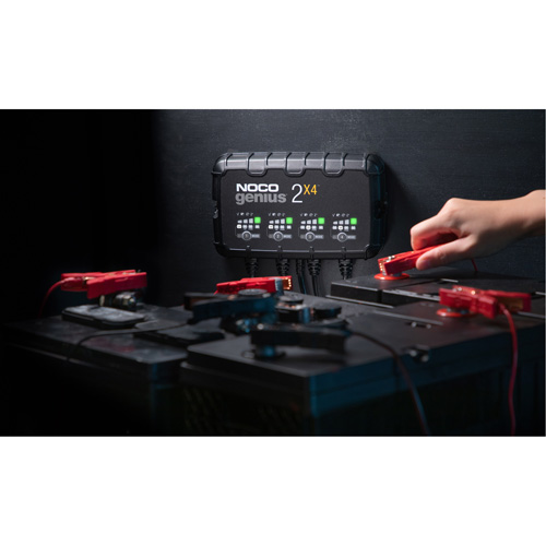 Chargeur de batterie 4 sorties de 8 A Genius 2X4 Meunier Outillage Industriel