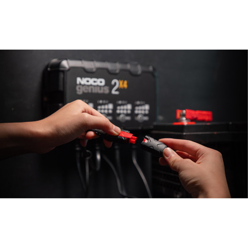 Chargeur de batterie 4 sorties de 8 A Genius 2X4 Meunier Outillage Industriel