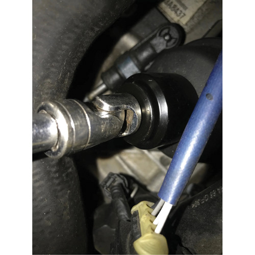 Cummins 6.7L Fuel Filter Socket - 28mm Meunier Outillage Industriel