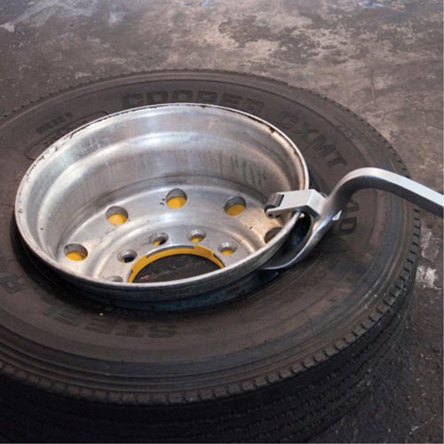 Outil de d&eacute;montage de pneu de camion ESC100 Meunier Outillage Industriel