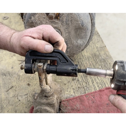Slack Adjuster Rod Pin Press for Class 6-8 Trucks Meunier Outillage Industriel