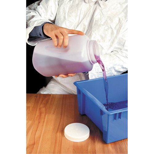 Bouteilles, Ronde, 128 fl. oz., Plastique Meunier Outillage Industriel