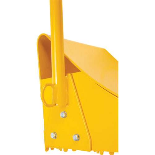 Ice Chock with Ergonomic Handle, Steel, Yellow, 8-1/16" W x 10-5/8" D x 8-13/16" H Meunier Outillage Industriel