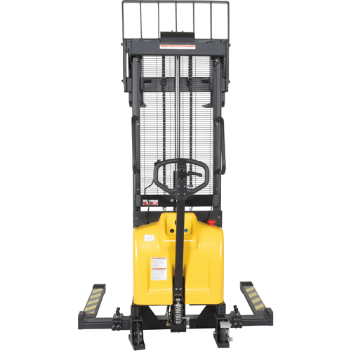 Gerbeur pour chariot &eacute;l&eacute;vateur, Fonctionnement &eacute;lectrique, Capacit&eacute; 2000 lb, Lev&eacute;e max 63" Meunier Outillage Industriel