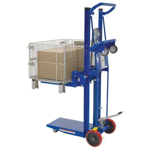 Empileur &agrave; plateforme, M&eacute;canisme Pompe au pied, Capacit&eacute; de 750 lb, Levage max de 52" Meunier Outillage Industriel