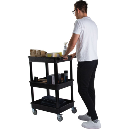 Chariot utilitaire avec tablette &agrave; bordure profonde, 3 tiers, 19" x 39-1/2" x 28-1/4", Capacit&eacute; 330 lb Meunier Outillage Industriel