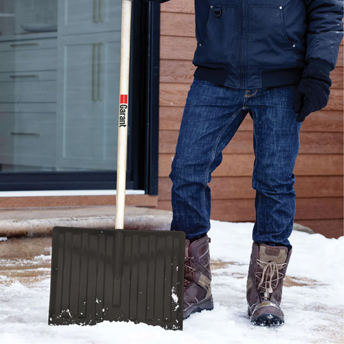 Nordic Snow Shovel, Polypropylene Blade, 17-3/4" Wide, D-Grip Handle Meunier Outillage Industriel