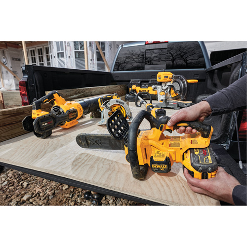 MAX* Cordless Chainsaw Kit, 12", Battery Powered, 20 V Meunier Outillage Industriel