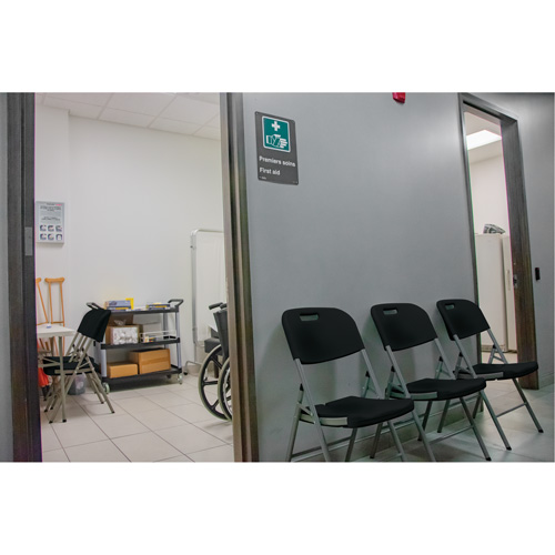 Folding Chair, Polyethylene, Black, 350 lbs. Weight Capacity Meunier Outillage Industriel