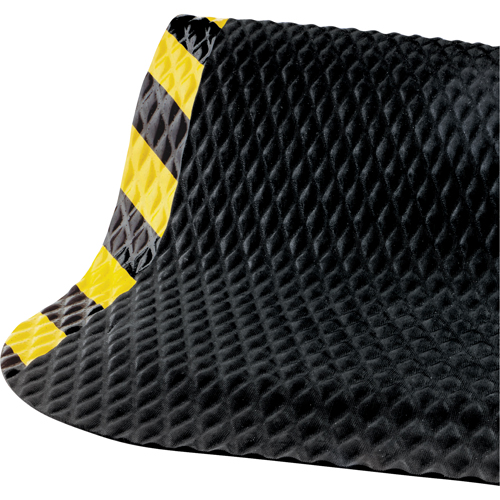 Tapis Hog Heaven no 423, Losange, 3' x 12' x 5/8", Noir/Jaune, Nitrile Meunier Outillage Industriel
