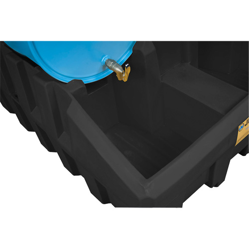 Porte-barils pour gestion de la distribution EcoPolyBlend, 59" lo x 49" la x 26" ha, 66 gal. US Capacit&eacute; Meunier Outillage Industriel