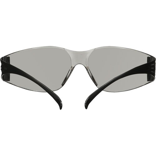 Lunettes de protection de s&eacute;rie 100 SecureFit, Lentille Gris/Int&eacute;rieur/ext&eacute;rieur, Antibu&eacute;e/Anti-&eacute;gratignures, ANSI Z87+/R&eacute;pond ou surpasse la norme CSA Z94.3 Meunier Outillage Industriel