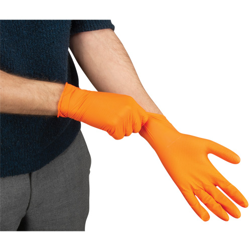 Gants d'examen de poids lourd &agrave; prise tactile, 2T-Grand, Nitrile, 8 mils, Sans poudre, Orange, Classe 2 Meunier Outillage Industriel