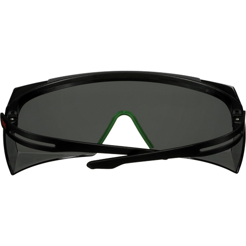 Lunettes de s&eacute;curit&eacute; SecureFit s&eacute;rie 3700 SF3730AS-BLK, Lentille Gris/IR 3.0, Anti-&eacute;gratignures, ANSI Z87+/R&eacute;pond ou surpasse la norme CSA Z94.3 Meunier Outillage Industriel