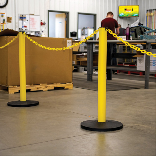 Industrial Stanchion Kit with Plastic Chain, 37" High, Yellow Meunier Outillage Industriel