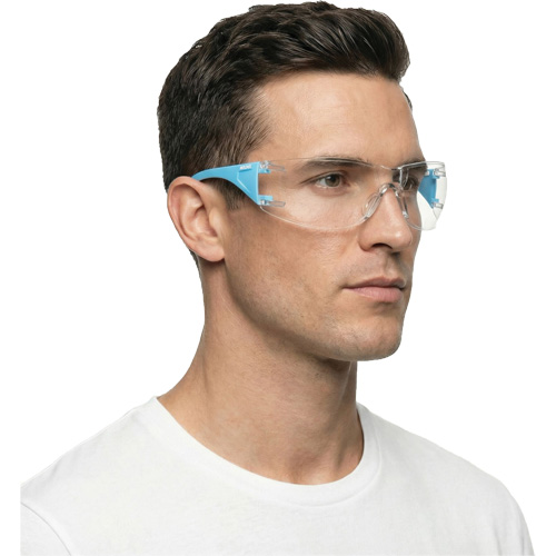 Lunettes de s&eacute;curit&eacute; bleu/blanc Adapt Lite, Lentille Transparent, Antibu&eacute;e/Anti-&eacute;gratignures, ANSI Z87+/R&eacute;pond ou surpasse la norme CSA Z94.3 Meunier Outillage Industriel