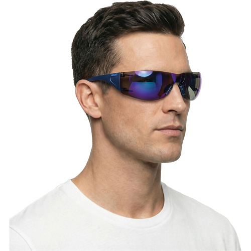Lunettes de s&eacute;curit&eacute; Adapt Lite, Lentille Miroir bleu, Antibu&eacute;e/Anti-&eacute;gratignures, ANSI Z87+/R&eacute;pond ou surpasse la norme CSA Z94.3 Meunier Outillage Industriel