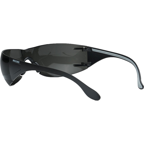 Lunettes de s&eacute;curit&eacute; Adapt Lite, Lentille Fum&eacute;e, Antibu&eacute;e/Anti-&eacute;gratignures, ANSI Z87+/R&eacute;pond ou surpasse la norme CSA Z94.3 Meunier Outillage Industriel