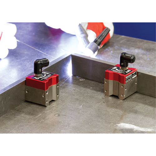 Mag90 On/Off Magnetic Squares, 1-1/2" L x 1-1/2" W x 2-3/4" H, 150 lbs. Meunier Outillage Industriel