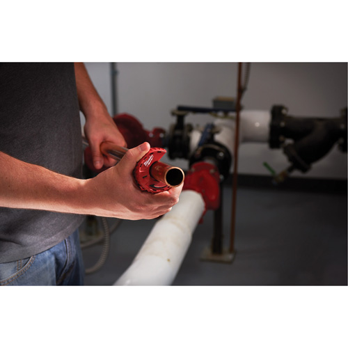 Coupe-tubes pour espaces restreints, Capacit&eacute; de 1" Meunier Outillage Industriel