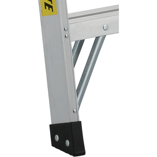 3400 Series Industrial Extra Heavy-Duty Step Ladder, 4', Aluminum, 300 lbs. Capacity, Type 1A Meunier Outillage Industriel