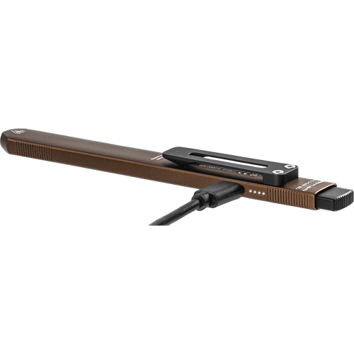 Lampe de poche Wedge SL avec couvercle, 500 lumens, Piles Rechargeable Meunier Outillage Industriel