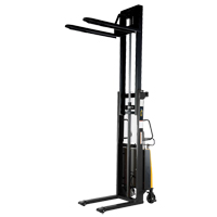 Gerbeur pour chariot &eacute;l&eacute;vateur, Fonctionnement &eacute;lectrique, Capacit&eacute; 2000 lb, Lev&eacute;e max 118" Meunier Outillage Industriel