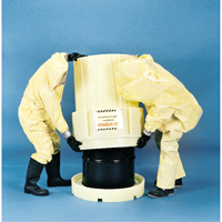 Barils de r&eacute;cup&eacute;ration Poly-Overpack 65, 65 gal. US, Stationnaire Meunier Outillage Industriel
