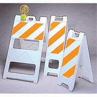 Barricades, Folding, 25" L x 45" H, Orange/White SEK538 | Meunier Outillage Industriel
