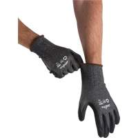 Gants &eacute;cologiques, l&eacute;gers, et r&eacute;sistants &agrave; la coupe, &agrave; haute dext&eacute;rit&eacute;, Taille 10, Calibre 21, Rev&ecirc;tement Mousse de nitrile, Enveloppe en Acier inoxydable/PEHP/rPET, ASTM ANSI niveau A5 Meunier Outillage Industriel