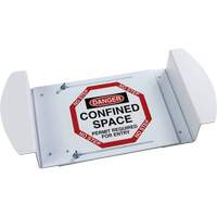 Panneau pour trou d'homme "Danger Confined Space Permit Required For Entry", 21" x 30", Polystyr&egrave;ne, Anglais Meunier Outillage Industriel