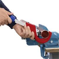 Coupe-tubes KNIPEX TubiX&reg; XL 10-1/4", Capacit&eacute; de 5/64"- 3" Meunier Outillage Industriel