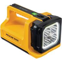 9050 High-Performance Lantern Flashlight, LED, 3369 Lumens, 2.75 Hrs. Run Time, Rechargeable/AA Batteries, Included Meunier Outillage Industriel